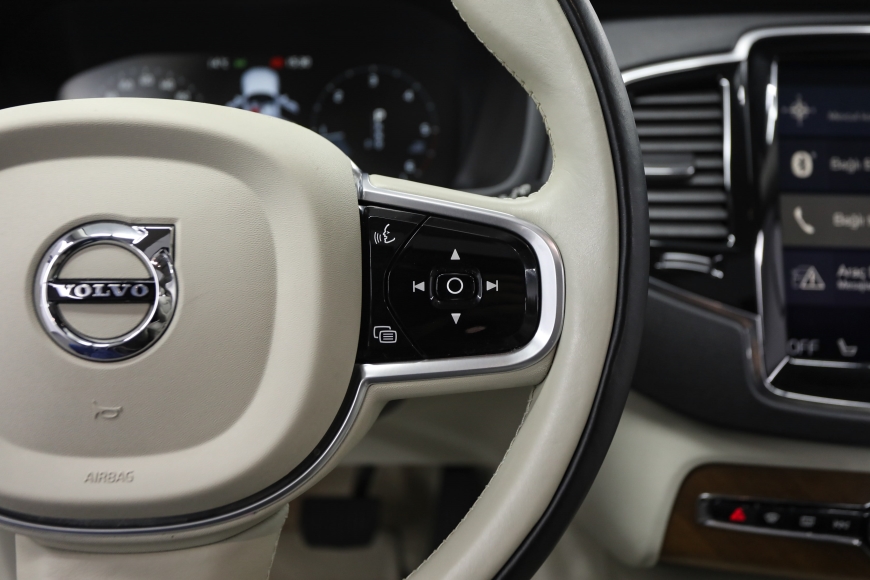 Volkswagen XC90