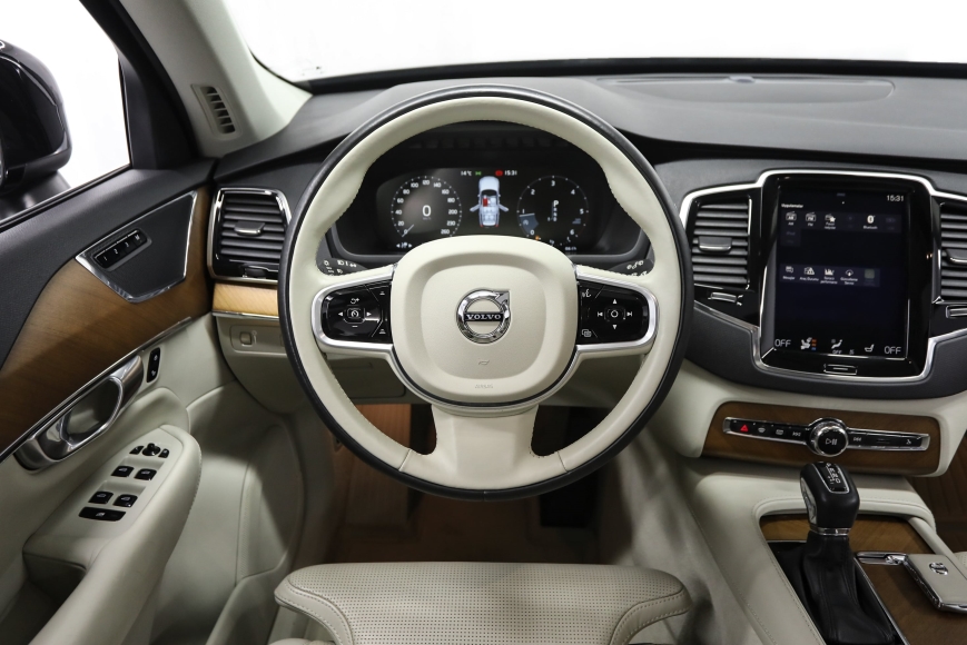 Volkswagen XC90