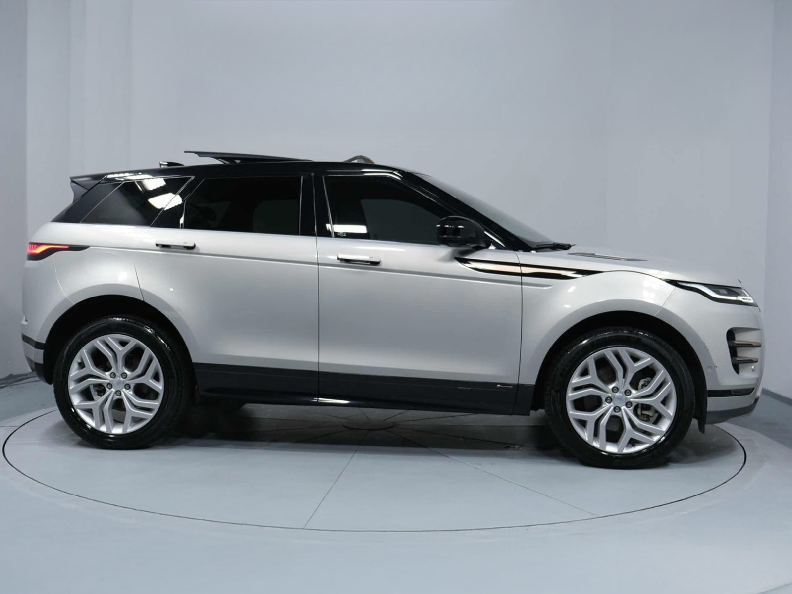 Land Range Rover EVOQUE